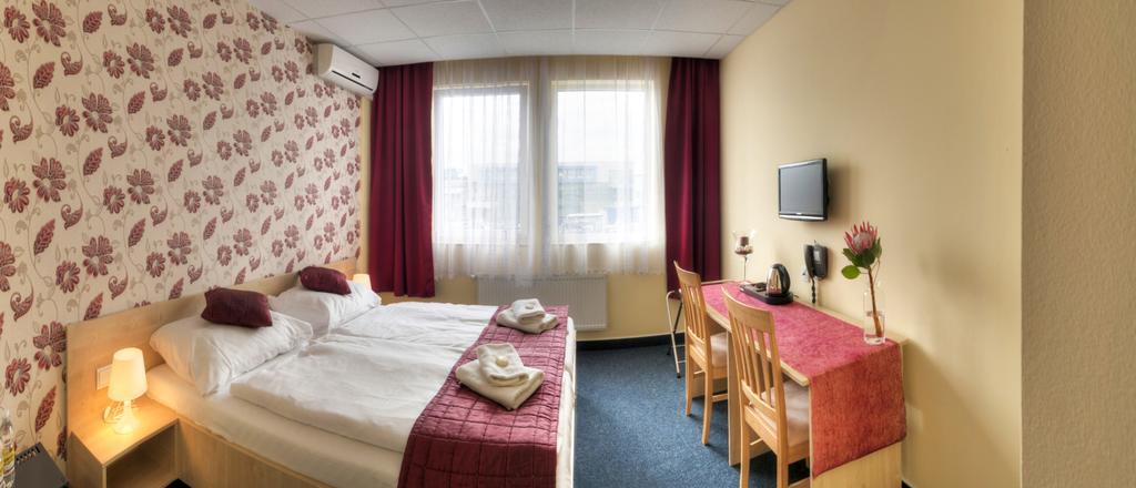 City Hostel Brno Modrice Luaran gambar
