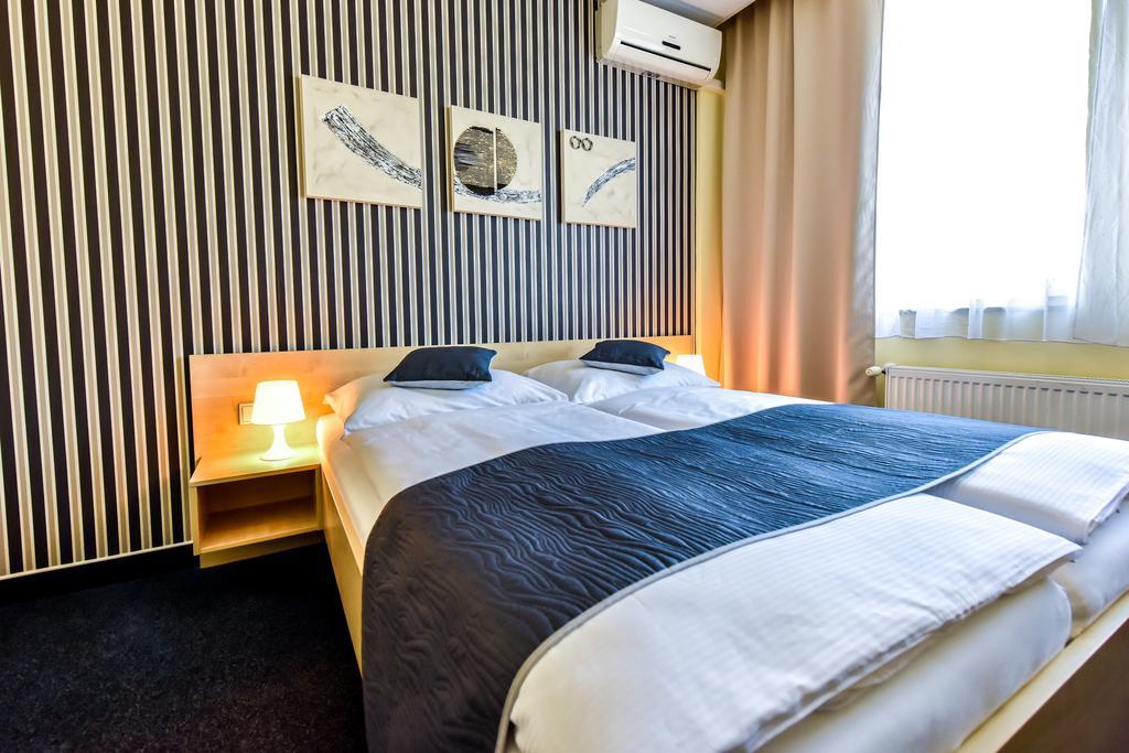 City Hostel Brno Modrice Luaran gambar