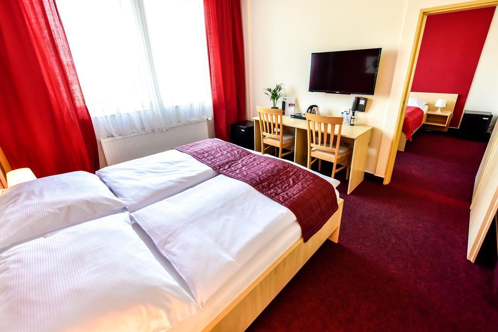 City Hostel Brno Modrice Luaran gambar