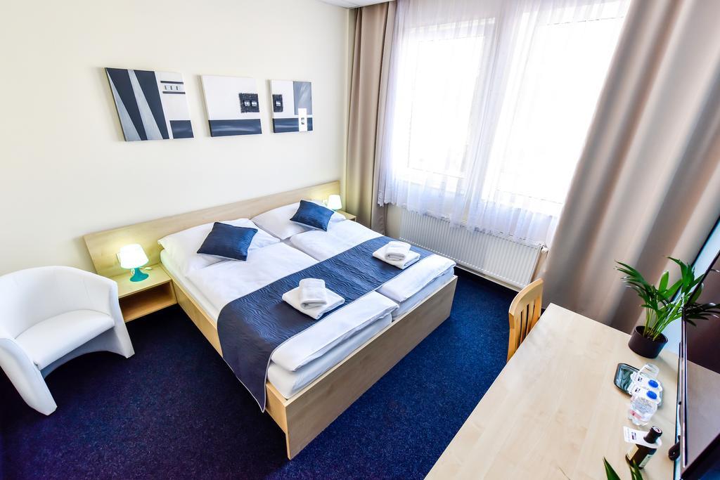 City Hostel Brno Modrice Luaran gambar