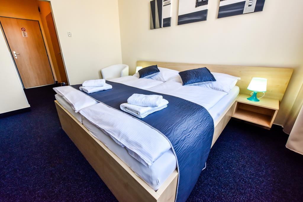 City Hostel Brno Modrice Luaran gambar