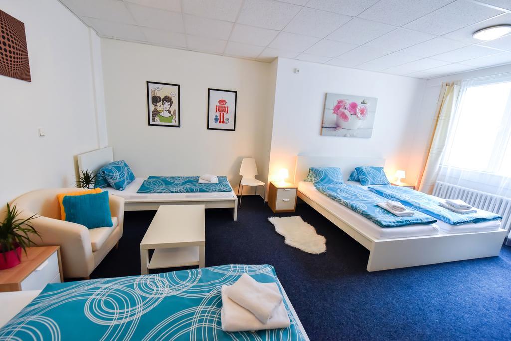 City Hostel Brno Modrice Luaran gambar