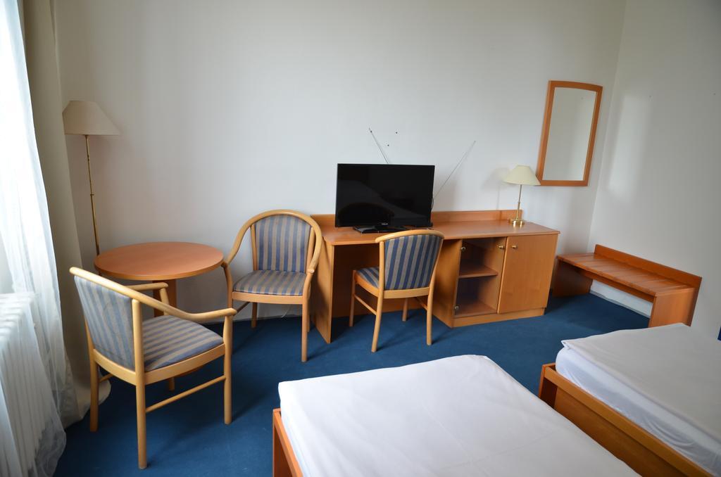 City Hostel Brno Modrice Luaran gambar
