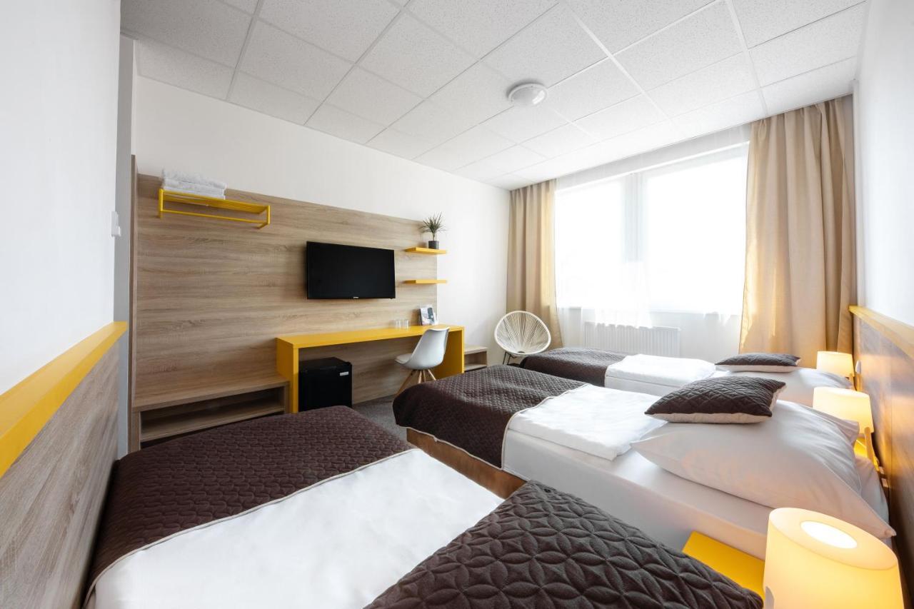 City Hostel Brno Modrice Luaran gambar
